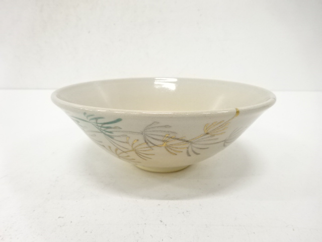 瑞雲造　金彩色絵　メダカ　茶碗(保護箱付)